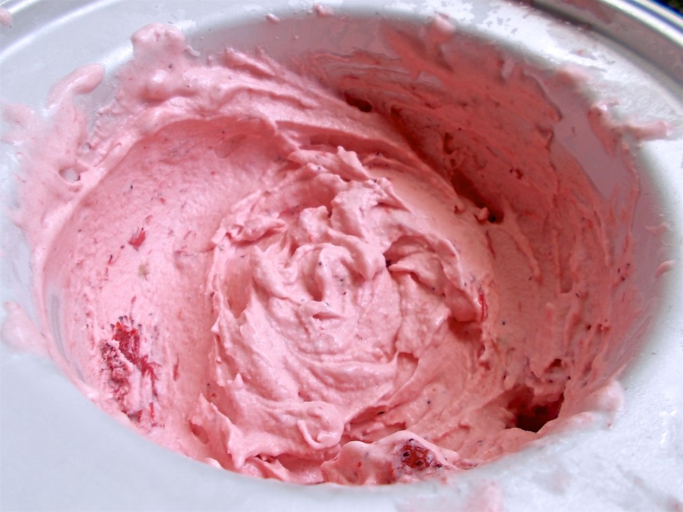 homemade strawberry ice cream.JPG